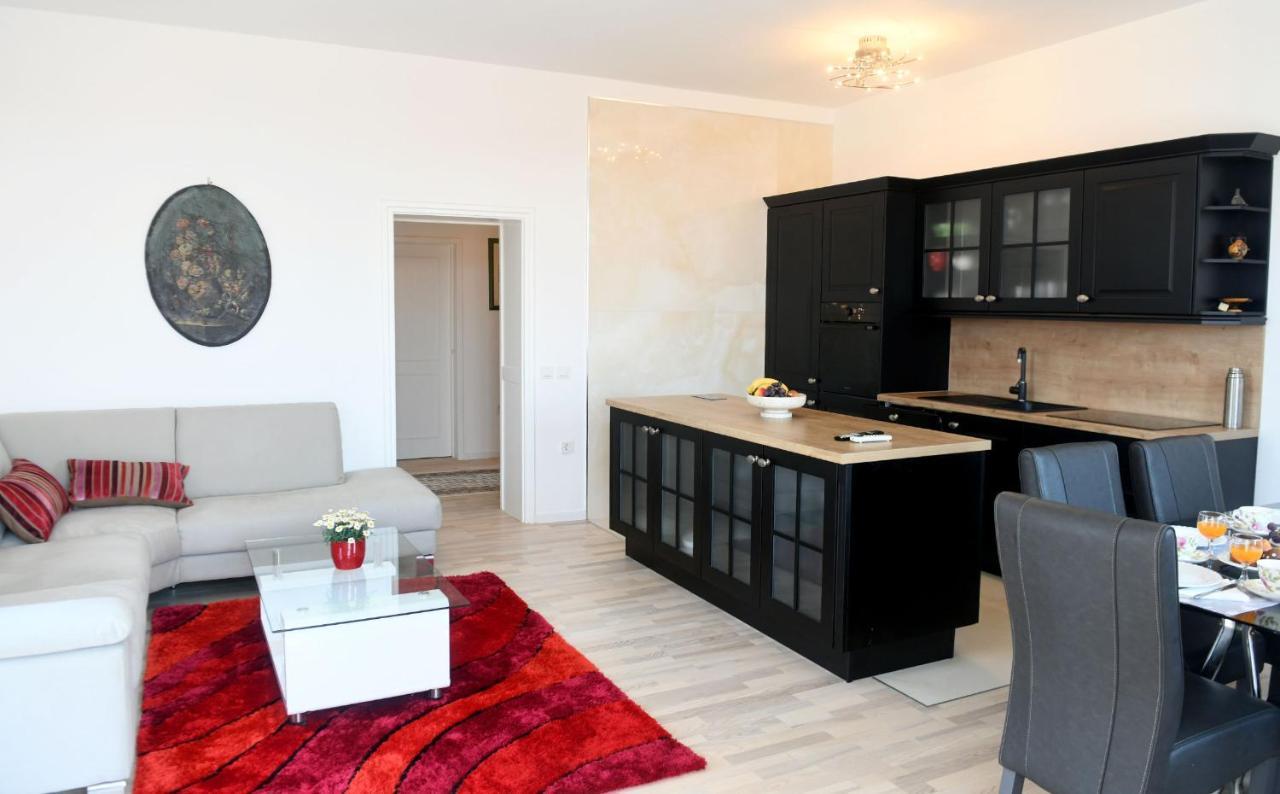 Divia Apartment ริเยกา ภายนอก รูปภาพ